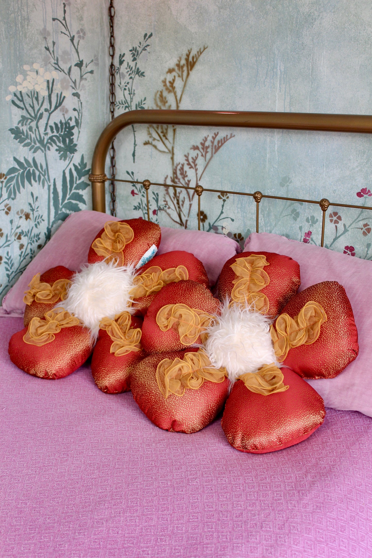 Daisy Pillow Sewing Pattern